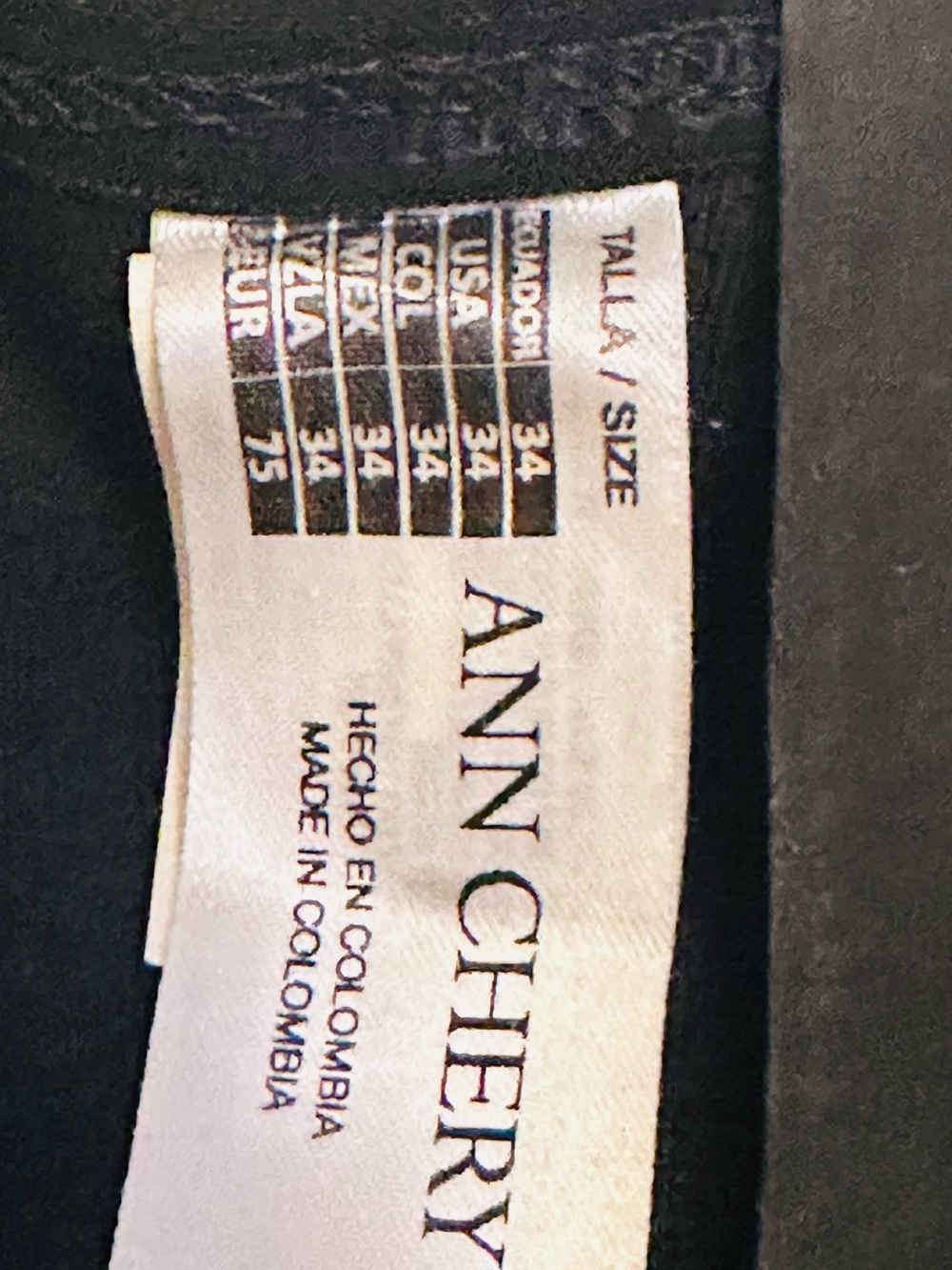 Ann chery  waist trainer